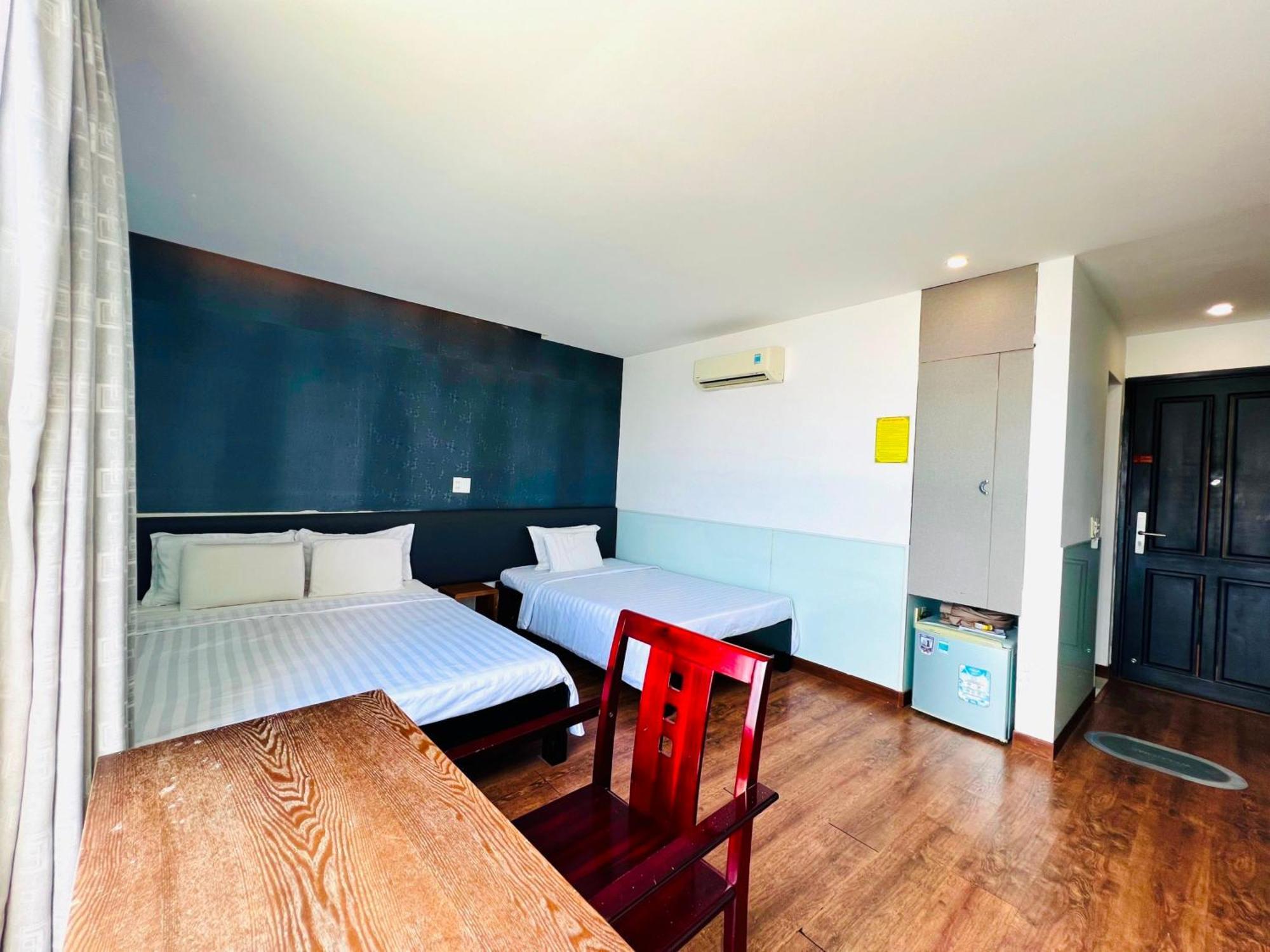 Holiday Hotel Da Nang