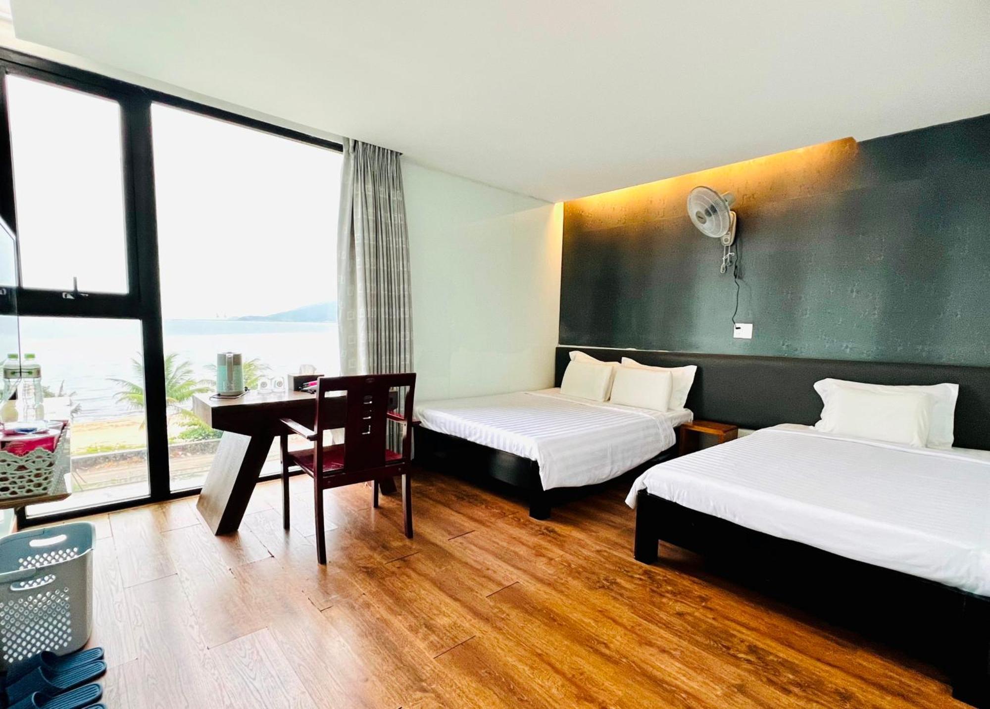 Holiday Hotel Da Nang